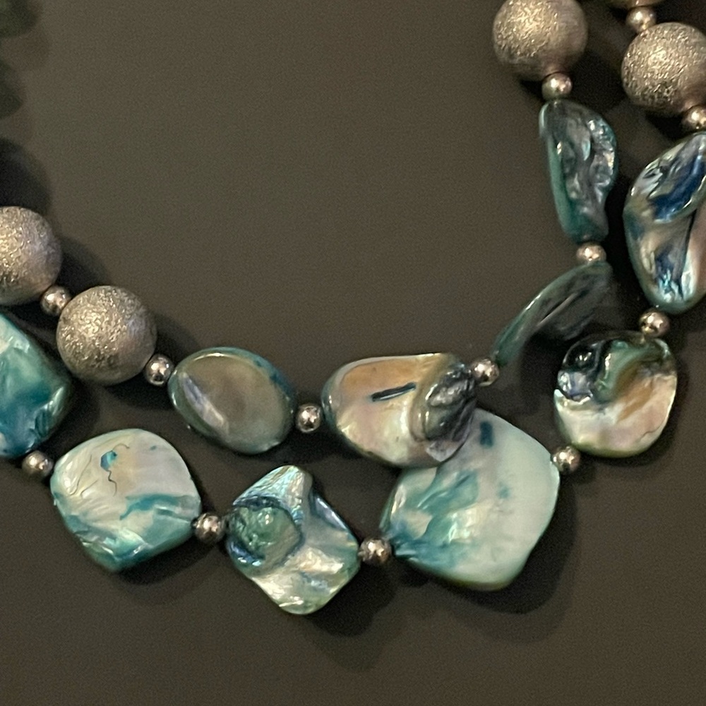 Charming Charlie Silver and Green Necklace Set - Picture 4 of 11